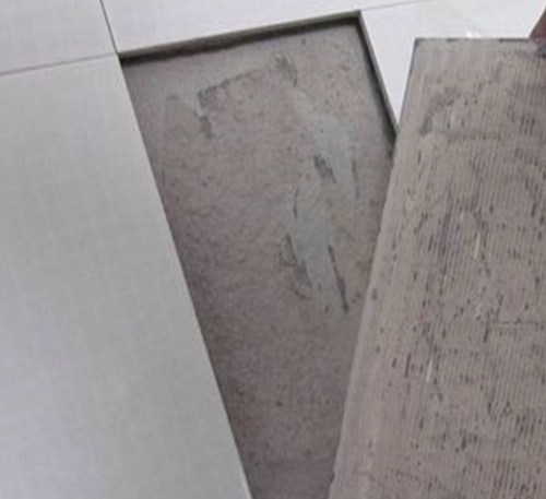黄山市瓷砖空鼓维修公司分享瓷砖铺贴时如果打浆（即涂抹在瓷砖背面和基层上的砂浆或瓷砖胶）过少，会带来以下问题